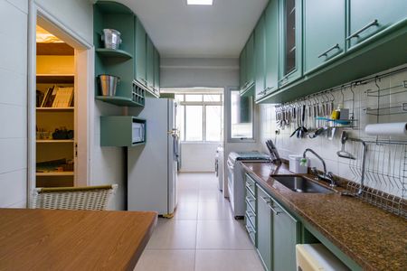 Apartamento para alugar com 84m², 2 quartos e 2 vagasCozinha