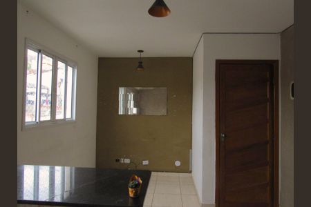 Sala - Cozinha de apartamento à venda com 2 quartos, 48m² em Veloso, Osasco
