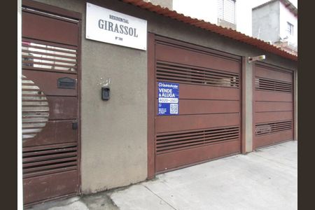 Apartamento para alugar com 48m², 2 quartos e sem vaga Apartamento para alugar com 48m², 2 quartos e sem vagaFachada