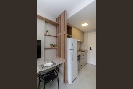 Cozinha de kitnet/studio para alugar com 1 quarto, 25m² em Boa Vista, Porto Alegre