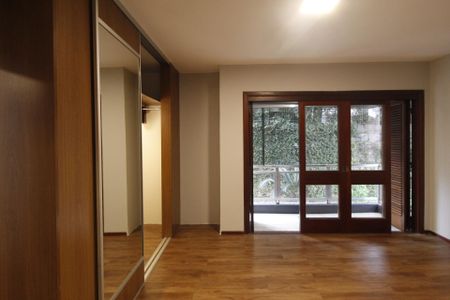 Apartamento à venda com 261m², 4 quartos e 2 vagasSuíte 1