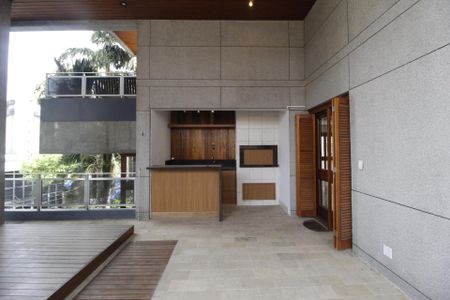 Apartamento à venda com 261m², 4 quartos e 2 vagasVaranda gourmet