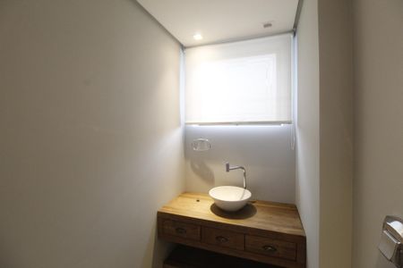 Apartamento à venda com 261m², 4 quartos e 2 vagasLavabo