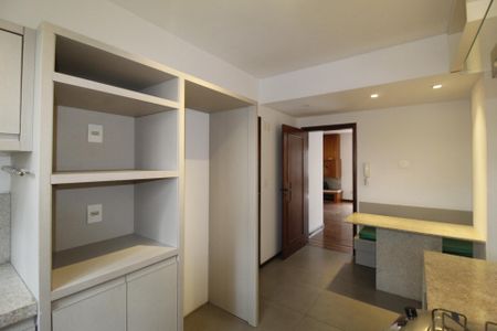 Apartamento à venda com 261m², 4 quartos e 2 vagasCozinha