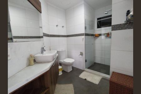 Apartamento à venda com 105m², 3 quartos e 2 vagasBanheiro Social