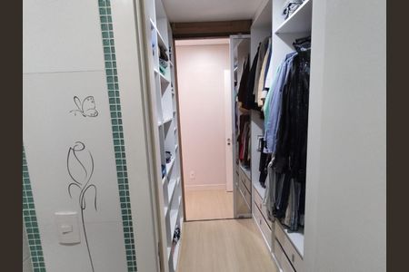 Apartamento à venda com 105m², 3 quartos e 2 vagasBanheiro da Suíte