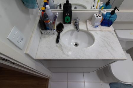 Apartamento à venda com 66m², 2 quartos e 2 vagasBANHEIRO SOCIAL