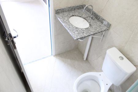 Banheiro de kitnet/studio para alugar com 1 quarto, 26m² em Belenzinho, São Paulo