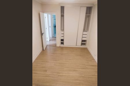 Casa à venda com 3 quartos, 122m² em Vila do Castelo, São Paulo