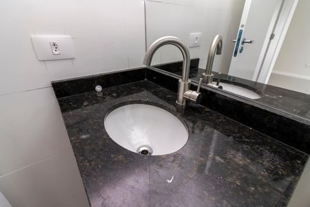 Apartamento para alugar com 45m², 2 quartos e sem vagaBanheiro