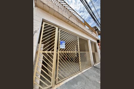 Casa à venda com 175m², 3 quartos e 3 vagas Casa à venda com 175m², 3 quartos e 3 vagasPlaca