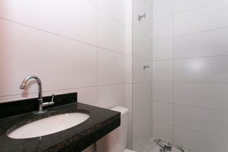 Apartamento à venda com 33m², 2 quartos e sem vaga Apartamento à venda com 33m², 2 quartos e sem vagaBanheiro