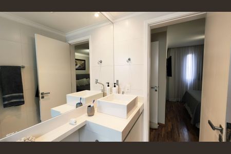 Apartamento à venda com 100m², 3 quartos e 2 vagasBanheiro da Suíte