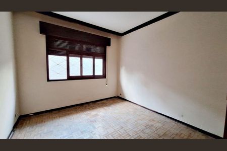 Casa à venda com 3 quartos, 450m² em Jardim Santa Helena, São Paulo