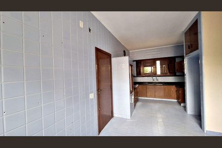Casa à venda com 450m², 3 quartos e 4 vagas