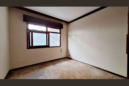 Casa à venda com 3 quartos, 450m² em Jardim Santa Helena, São Paulo