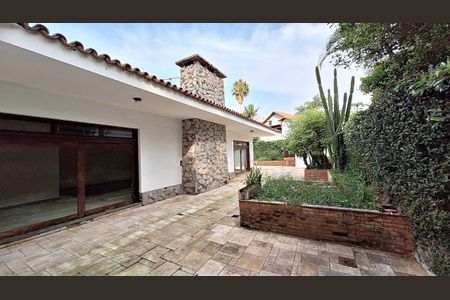 Casa à venda com 450m², 3 quartos e 4 vagas