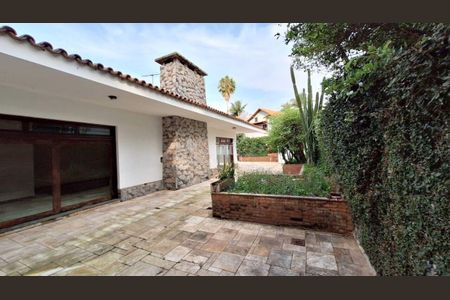 Casa à venda com 450m², 3 quartos e 4 vagas