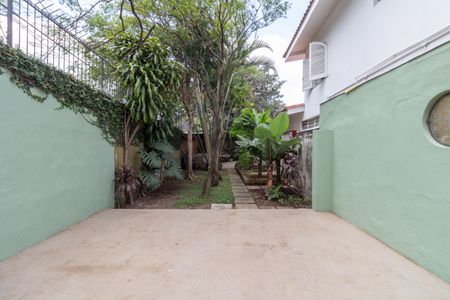 Casa à venda com 456m², 3 quartos e 3 vagasQuintal