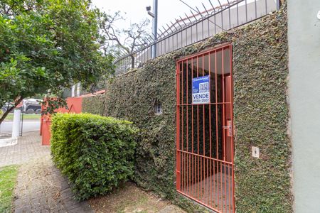 Casa à venda com 456m², 3 quartos e 3 vagasFachada