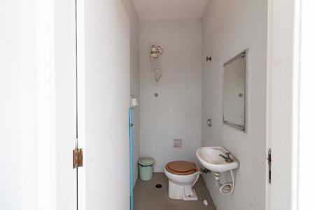 Casa à venda com 456m², 3 quartos e 3 vagasBanheiro de serviço