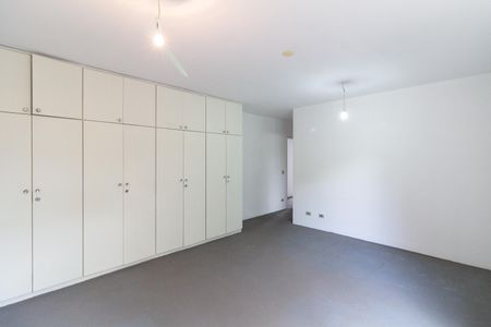 Casa à venda com 456m², 3 quartos e 3 vagasQuarto 3 - Suíte