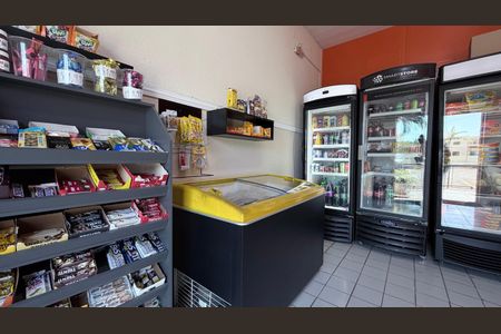 Apartamento à venda com 56m², 2 quartos e 1 vaga Apartamento à venda com 56m², 2 quartos e 1 vagaMini Mercado