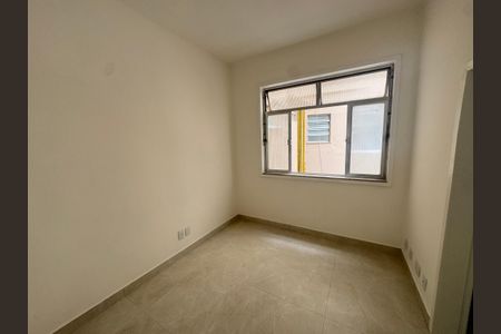 Apartamento à venda com 75m², 2 quartos e 1 vagaSuíte 