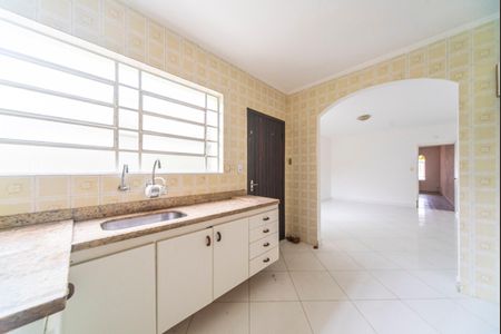 Casa para alugar com 150m², 3 quartos e 2 vagas Casa para alugar com 150m², 3 quartos e 2 vagasCozinha