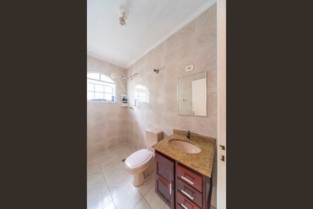 Casa para alugar com 150m², 3 quartos e 2 vagas Casa para alugar com 150m², 3 quartos e 2 vagasBanheiro Suíte