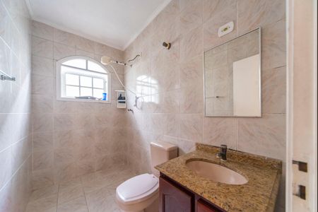 Casa para alugar com 150m², 3 quartos e 2 vagas Casa para alugar com 150m², 3 quartos e 2 vagasBanheiro Suíte