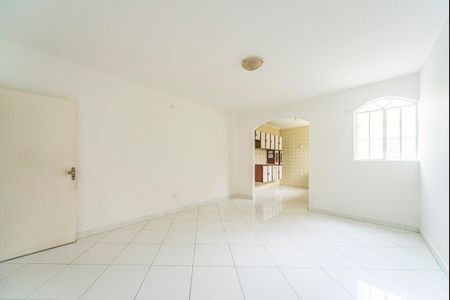 Casa para alugar com 150m², 3 quartos e 2 vagas Casa para alugar com 150m², 3 quartos e 2 vagasCopa