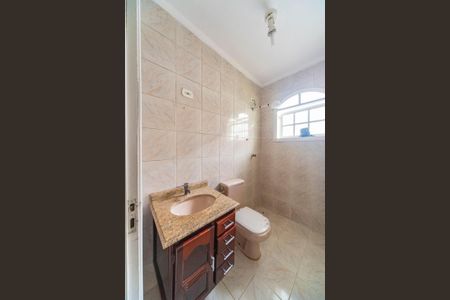 Casa para alugar com 150m², 3 quartos e 2 vagas Casa para alugar com 150m², 3 quartos e 2 vagasBanheiro