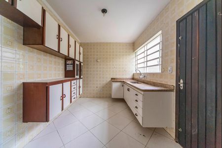 Casa para alugar com 150m², 3 quartos e 2 vagas Casa para alugar com 150m², 3 quartos e 2 vagasCozinha