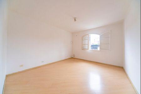 Casa para alugar com 150m², 3 quartos e 2 vagas Casa para alugar com 150m², 3 quartos e 2 vagasSuíte