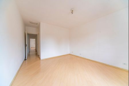 Casa para alugar com 150m², 3 quartos e 2 vagas Casa para alugar com 150m², 3 quartos e 2 vagasSuíte