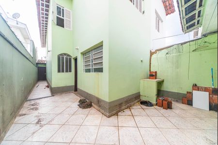 Casa para alugar com 150m², 3 quartos e 2 vagas Casa para alugar com 150m², 3 quartos e 2 vagasQuintal