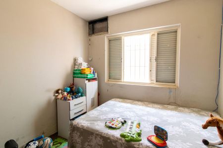 Casa à venda com 190m², 3 quartos e 4 vagas Casa à venda com 190m², 3 quartos e 4 vagasQuarto 3