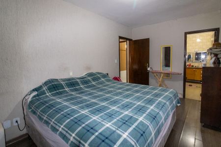 Casa à venda com 190m², 3 quartos e 4 vagas Casa à venda com 190m², 3 quartos e 4 vagasSuite