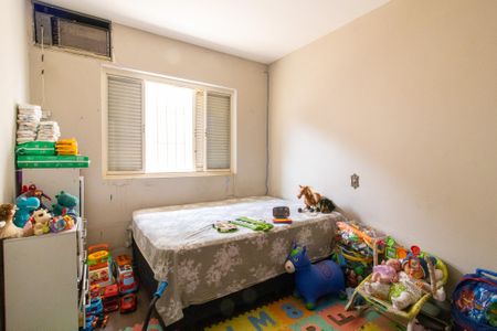 Casa à venda com 190m², 3 quartos e 4 vagas Casa à venda com 190m², 3 quartos e 4 vagasQuarto 3