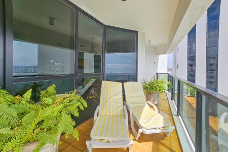 Apartamento para alugar com 160m², 3 quartos e 2 vagas Apartamento para alugar com 160m², 3 quartos e 2 vagasVaranda Sala