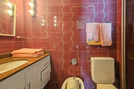 Apartamento para alugar com 160m², 3 quartos e 2 vagas Apartamento para alugar com 160m², 3 quartos e 2 vagasBanheiro da suíte 2