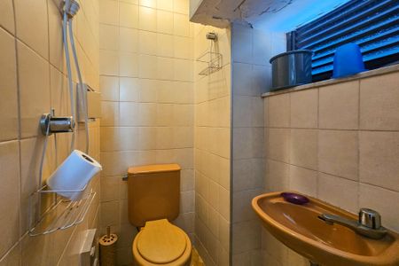 Apartamento para alugar com 160m², 3 quartos e 2 vagas Apartamento para alugar com 160m², 3 quartos e 2 vagasBanheiro de Serviço