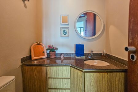 Apartamento para alugar com 160m², 3 quartos e 2 vagas Apartamento para alugar com 160m², 3 quartos e 2 vagasLavabo