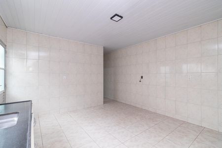 Casa para alugar com 100m², 2 quartos e 2 vagasCozinha