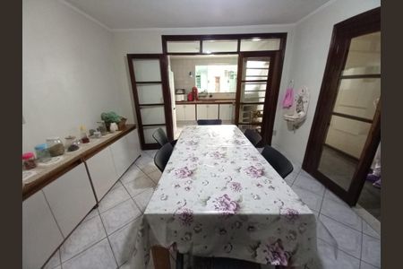 Casa à venda com 160m², 3 quartos e 1 vagaFoto 03