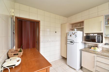 Casa para alugar com 179m², 3 quartos e 2 vagasCozinha