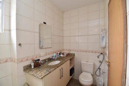 Casa para alugar com 179m², 3 quartos e 2 vagasBanheiro da Suíte