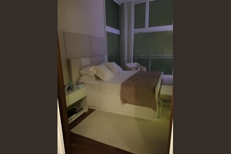 Apartamento para alugar com 1 quarto, 130m² em Jardim das Acacias, São Paulo