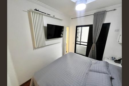 Apartamento à venda com 135m², 3 quartos e 3 vagas Apartamento à venda com 135m², 3 quartos e 3 vagasQuarto Suíte